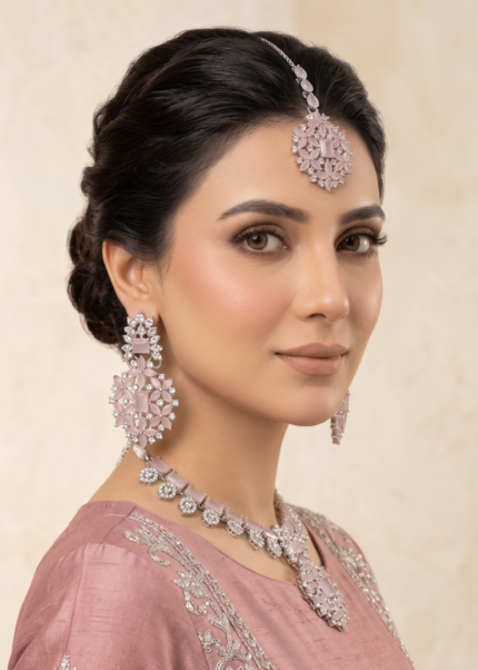 Pink crystal jewellery set front view