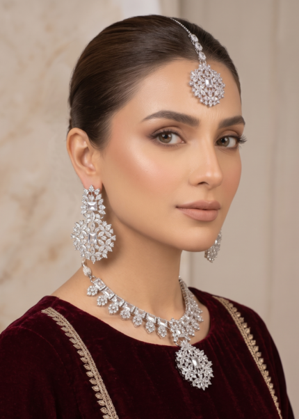 Silver crystal jewellery set front view